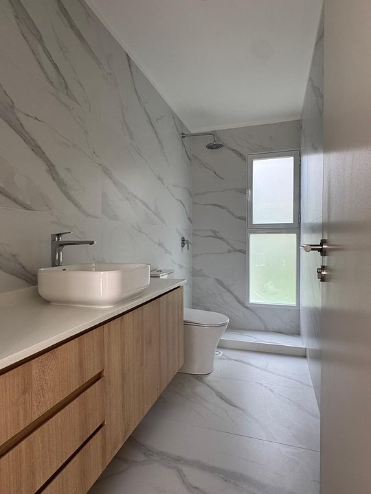 Amplia, funcional y a estrenar! 3 dormitorios