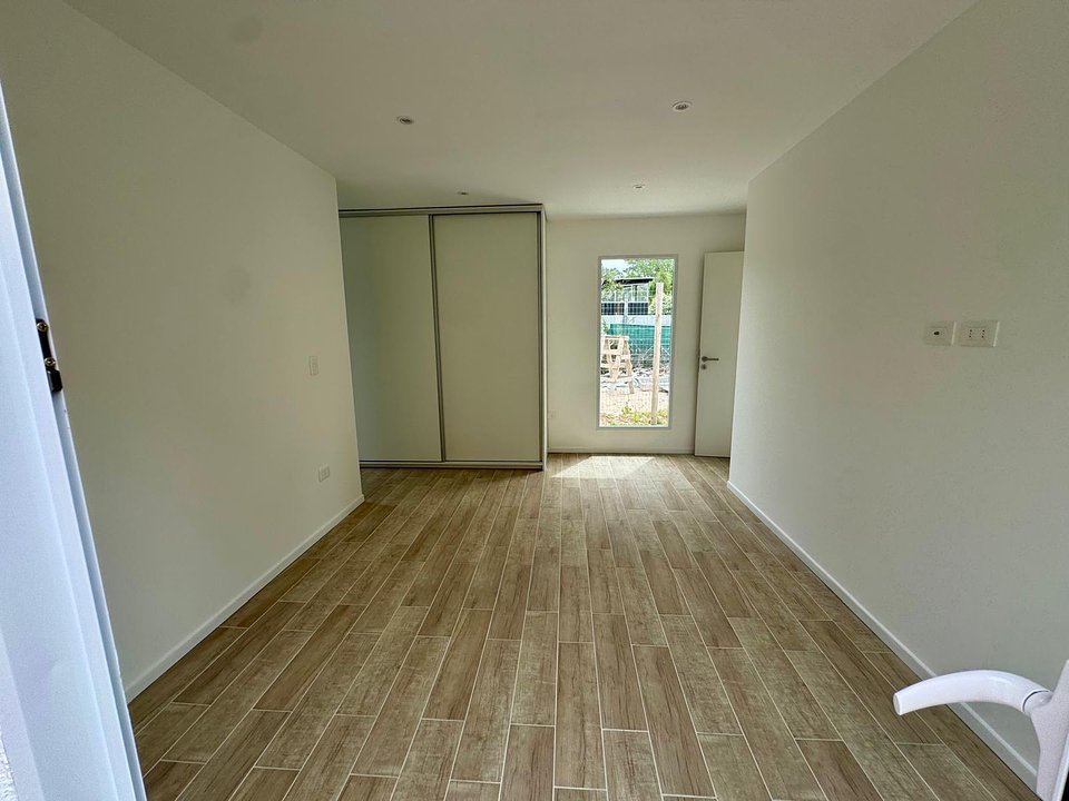 Amplia, funcional y a estrenar! 3 dormitorios