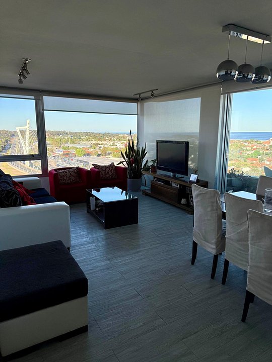 Impecable! Piso alto, vista despejada al Mar, 3 Dormitorios