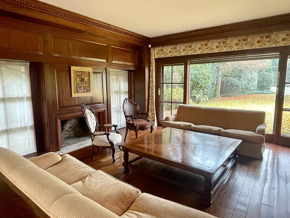 Importante casa en zona residencial de Carrasco Sur